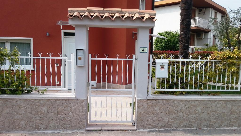 Appartamento Villa Elison Lazise Buitenkant foto