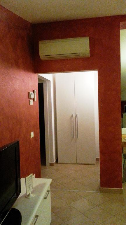 Appartamento Villa Elison Lazise Buitenkant foto