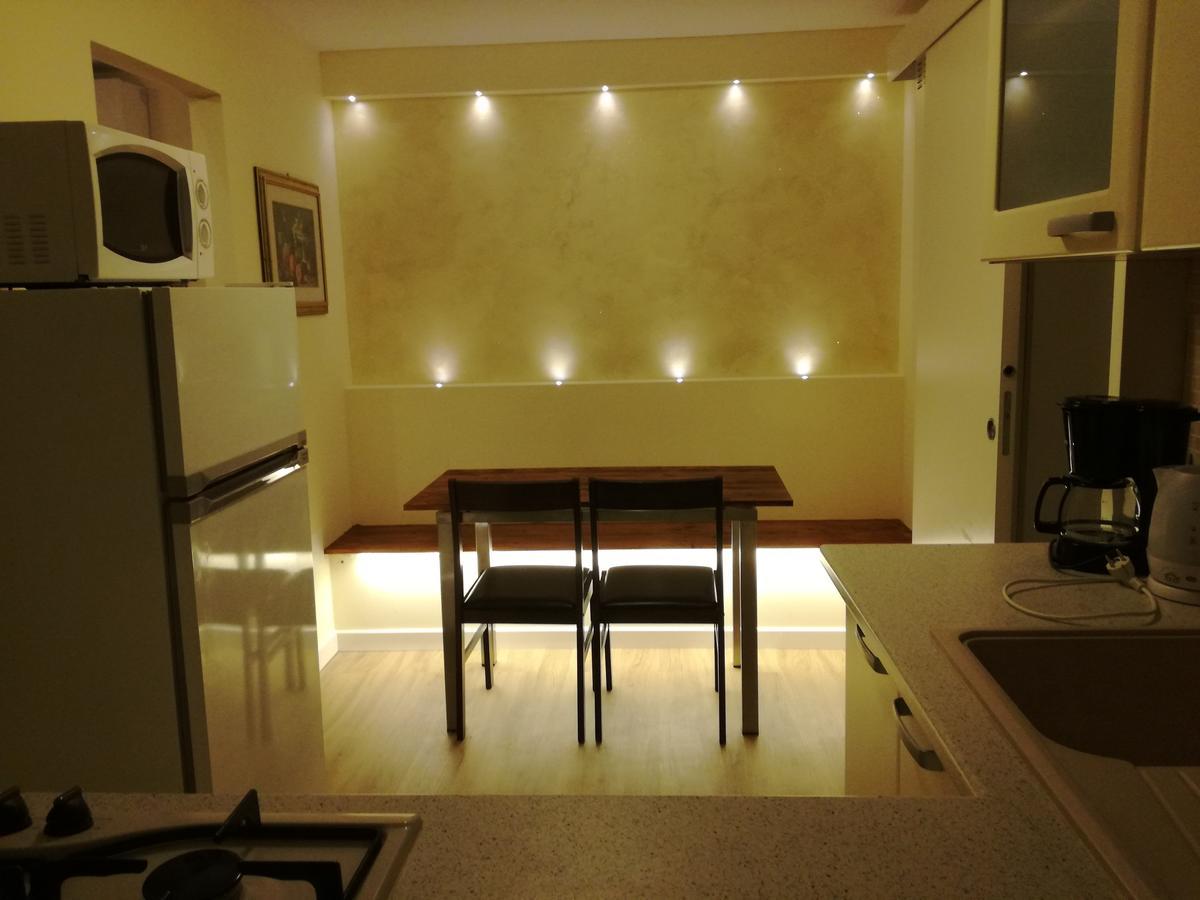 Appartamento Villa Elison Lazise Buitenkant foto